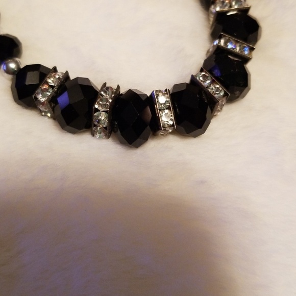 ⛄️Black and Sliver Rhinestone Beaded 19" Necklace - Picture 6 of 8